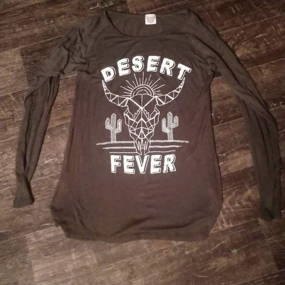 Long sleeve tee